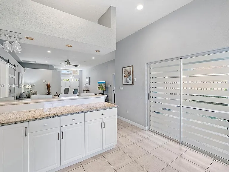 6051 Kendrick St — Photo 10