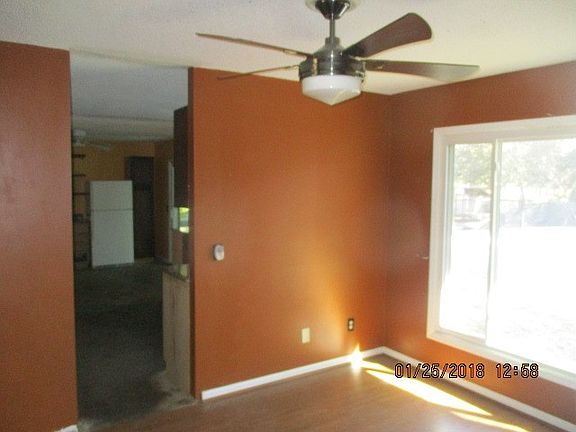 3rd image of 564 Briar Cir