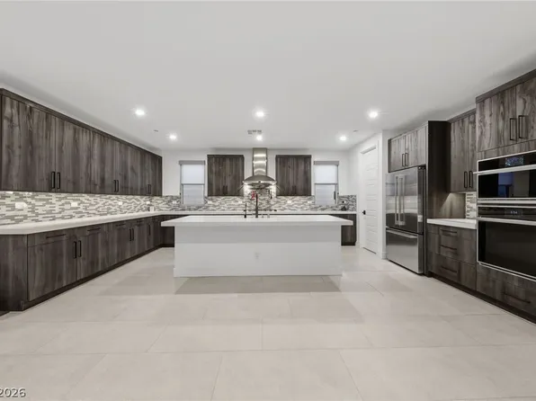 1944 Regal Bluff Dr, Henderson, NV 89052