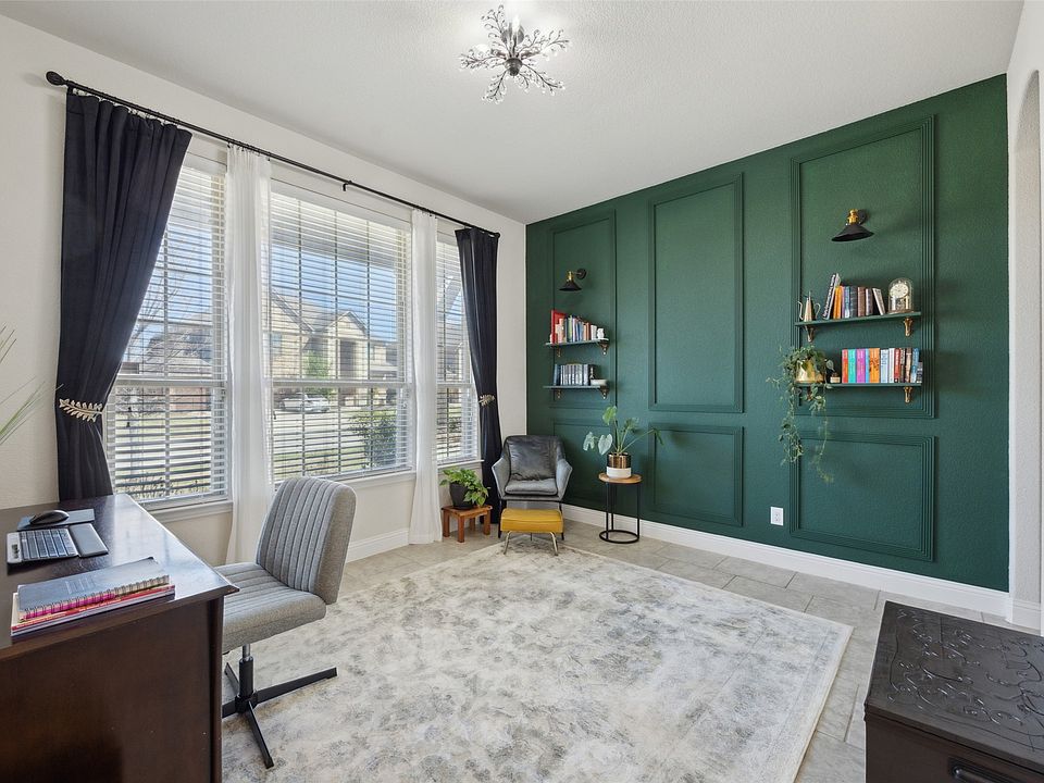 1st image of 4600 Periwinkle Dr