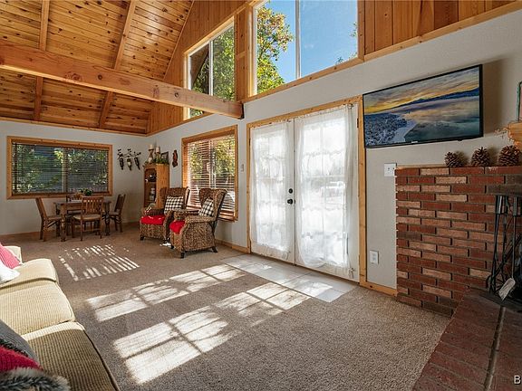4th image of 1594 Trinity Ct