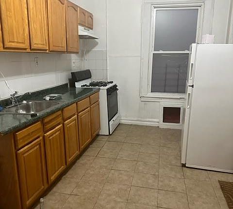 2nd image of 1128 Fteley Ave #1F