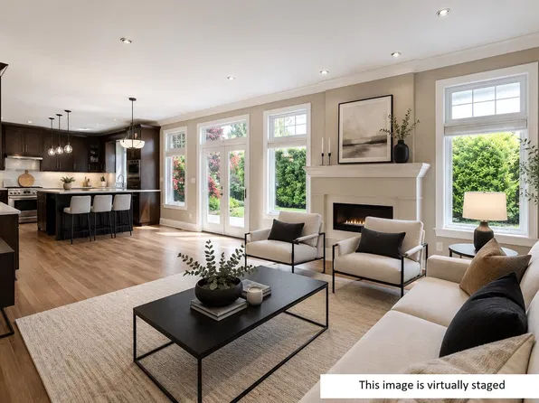 4986 Shirley Ave, North Vancouver, BC V7R 3W4