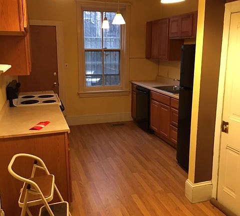 5th image of 1025 Trenton Pl #1