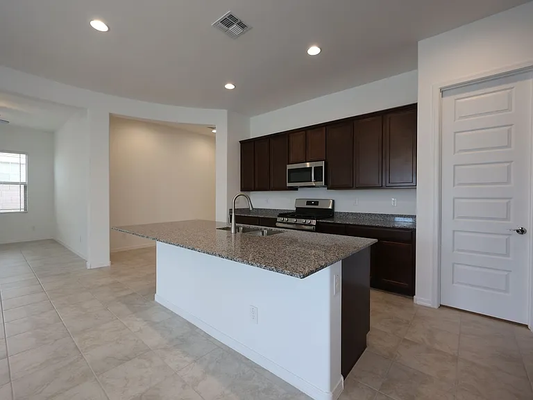 7683 W Smoketree Dr — Photo 7
