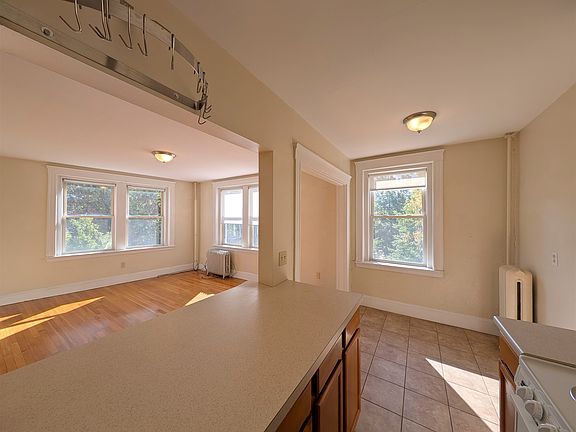 3rd image of 8 Agassiz St #1