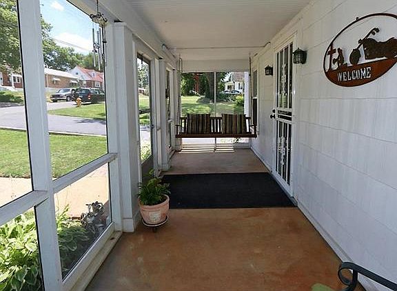 5th image of 3543 Boswell Ave