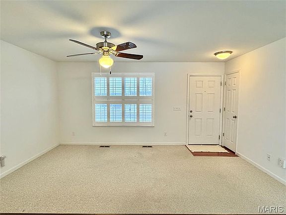 3rd image of 316 Aspen Creek Dr