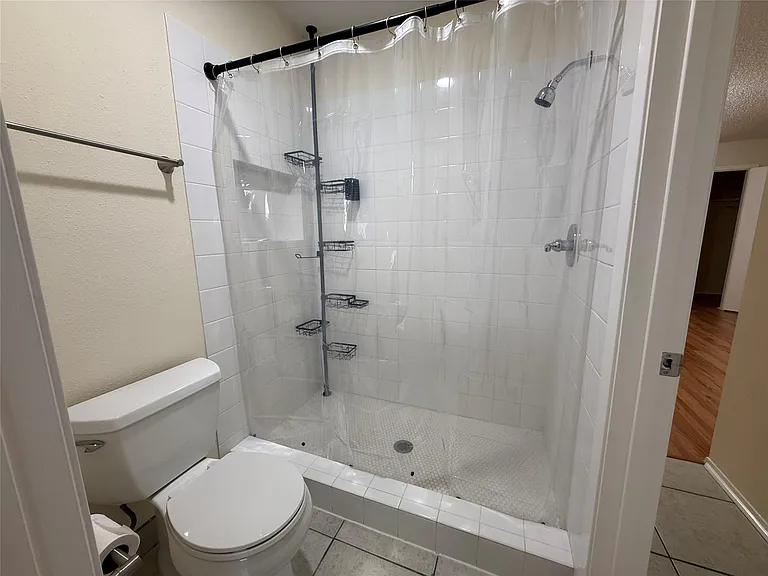 3837 Tanglewilde St #3837 — Photo 8