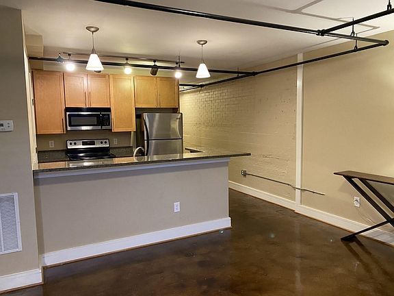 3rd image of 505 6th St SW APT 24G