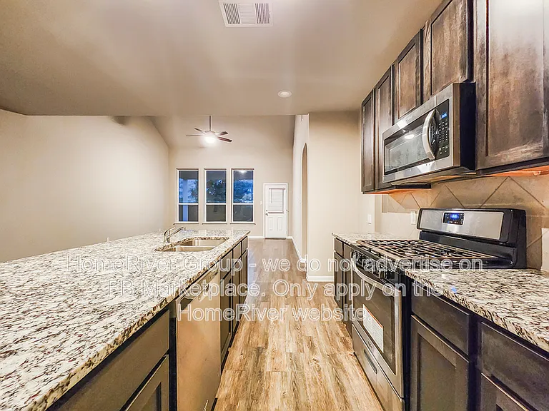 4329 McGregor Bluff Ln — Photo 5