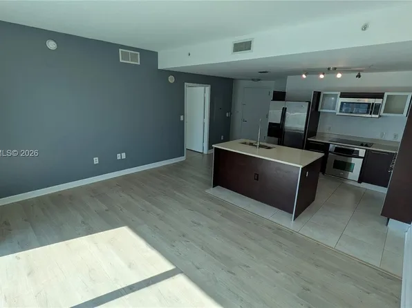 1900 N Bayshore Dr APT 4007, Miami, FL 33132