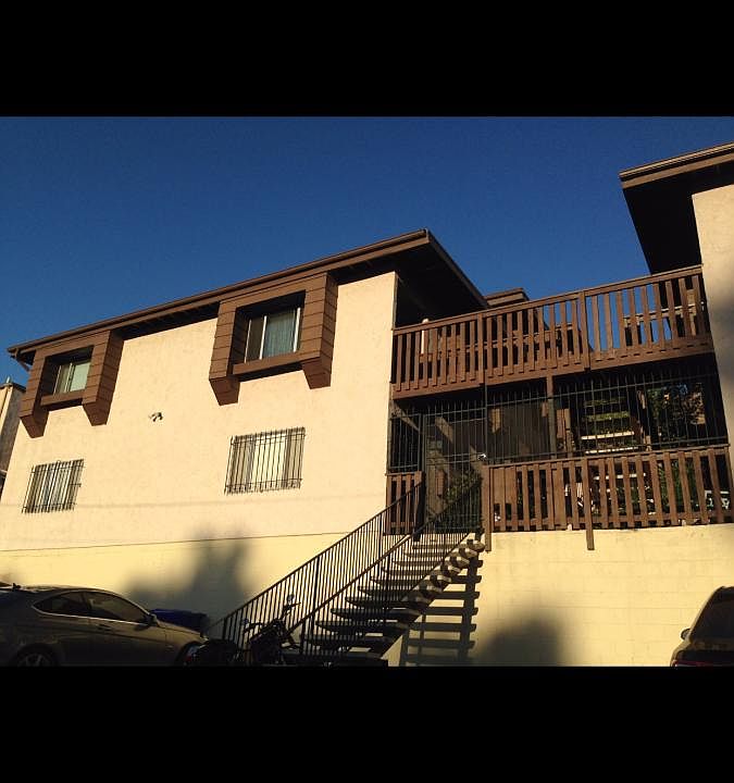1st image of 816 27th St APT 2