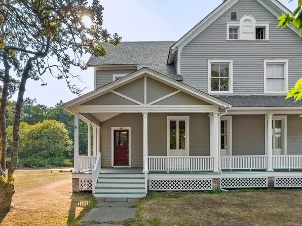583 Russell Dr, Hammond, OR 97121