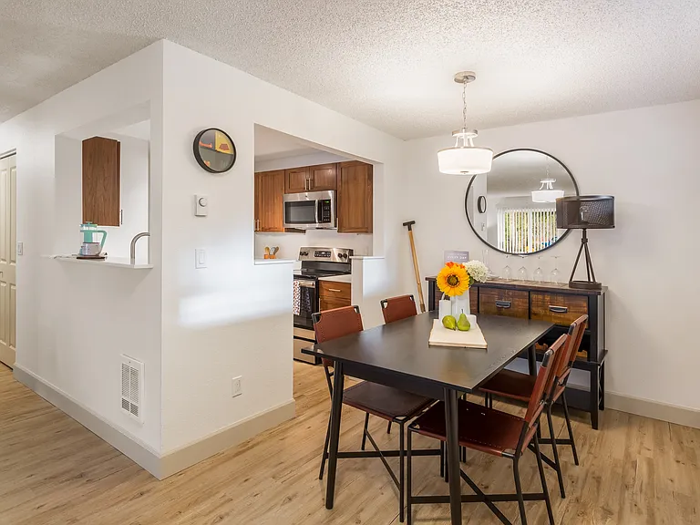 Artesia Apartments — Photo 7