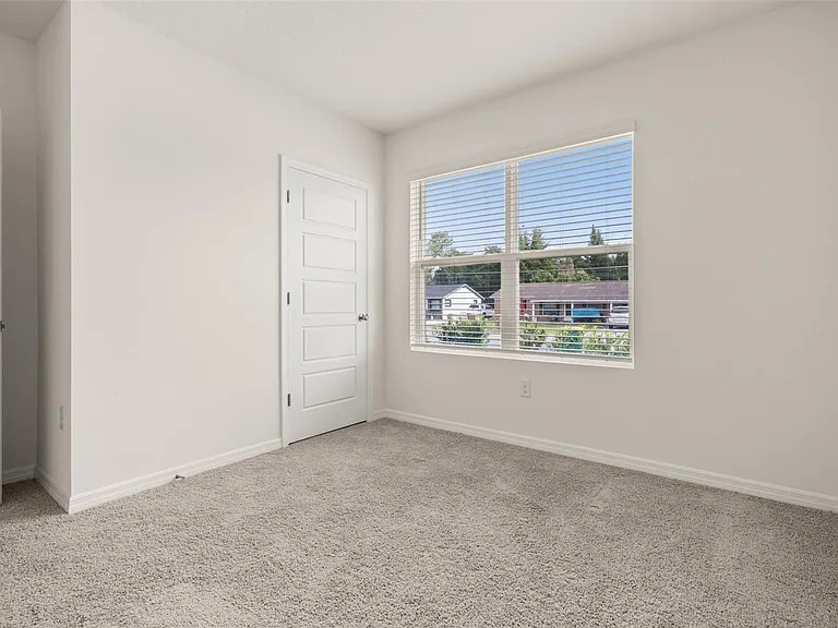 1078 Clay Blvd — Photo 17