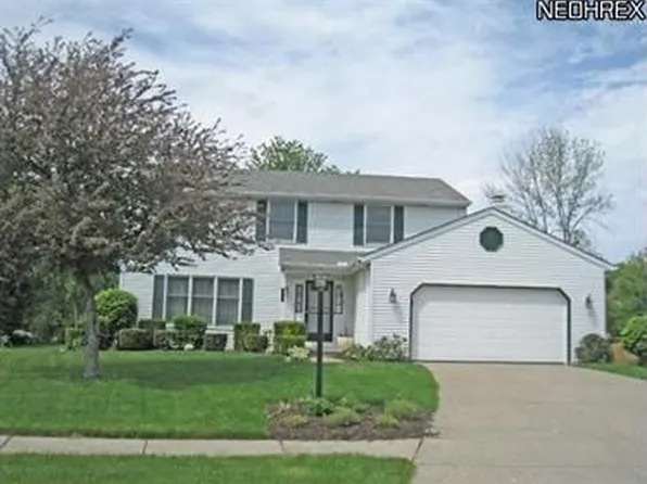 10106 Dogwood Ct, Strongsville, OH 44136