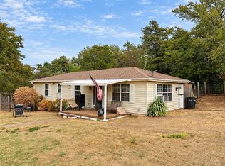 21605 E 8th St, Hinton, OK 73047
