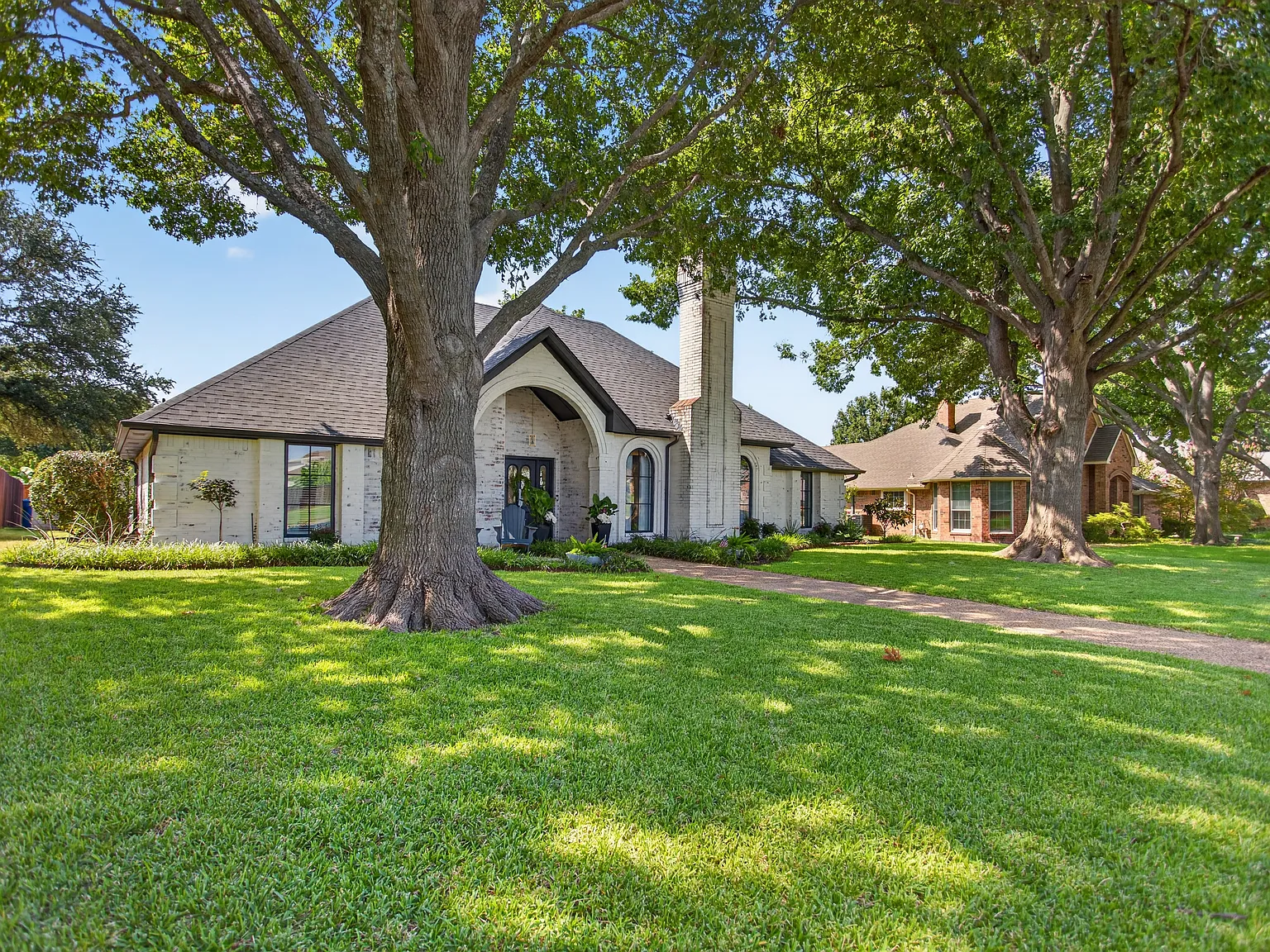 4 bed, 2545 sqft, $7,500 — Photo 3