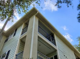 2360 SW Archer Rd APT 211, Gainesville, FL 32608