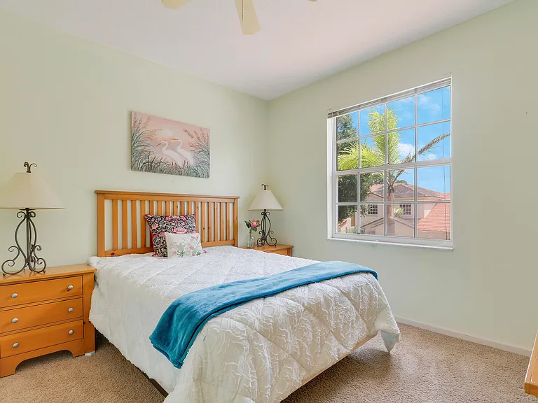 9222 Wentworth Ln — Photo 24
