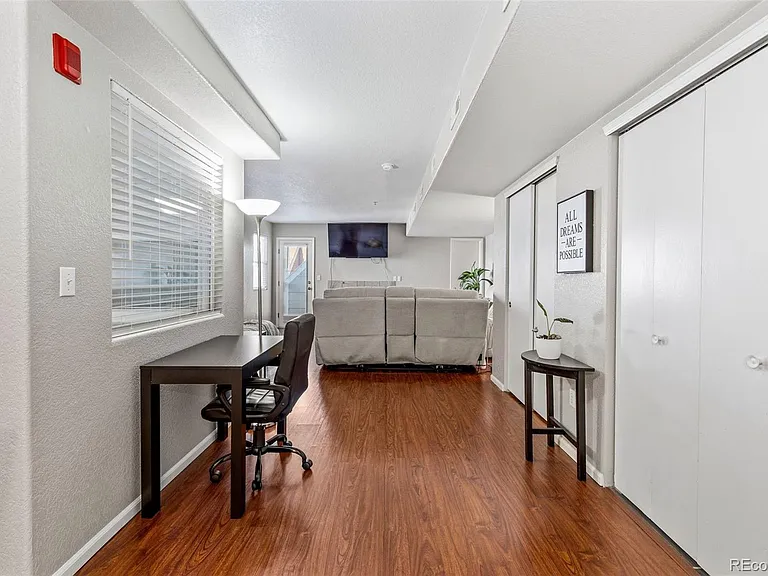 960 S Dawson Way #13 — Photo 2