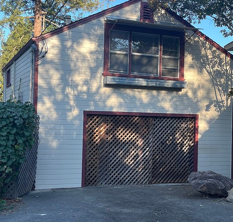 1st image of 417 Parquet St