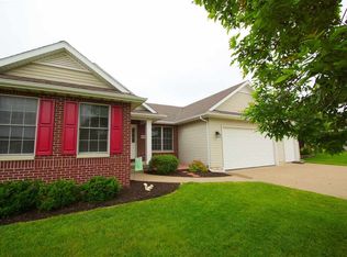 5688 Evergreen Pl, Bettendorf, IA 52722