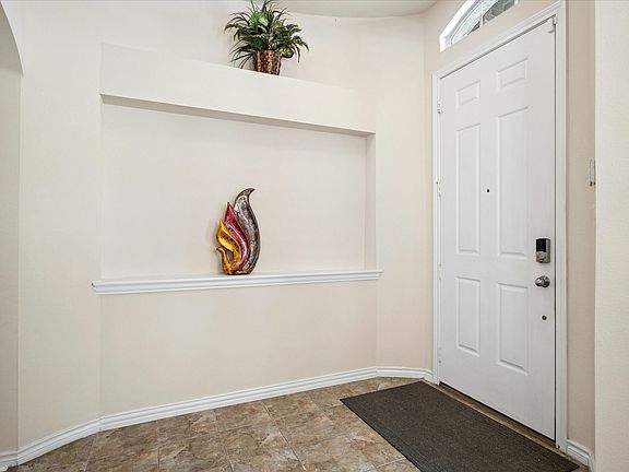3rd image of 608 Bonham Dr