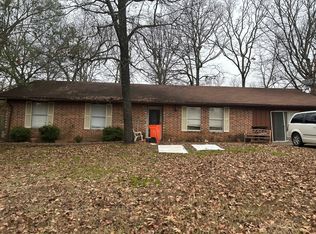 811 Karen Dr, Mena, AR 71953