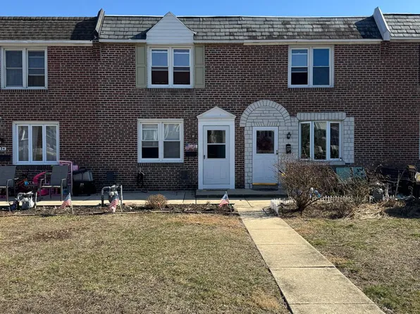 226 Pine St, Glenolden, PA 19036