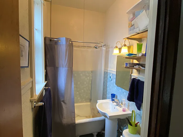 5649 S Dorchester Blvd #1R — Photo 7