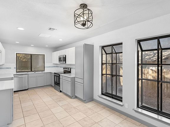5th image of 13846 BROOK HOLLOW BLVD