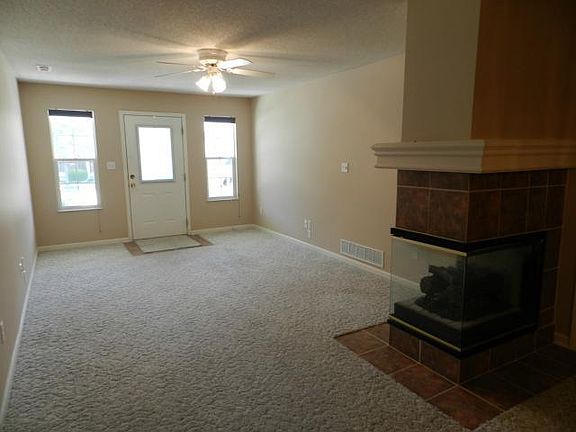 5th image of 305 E Hansen Ct