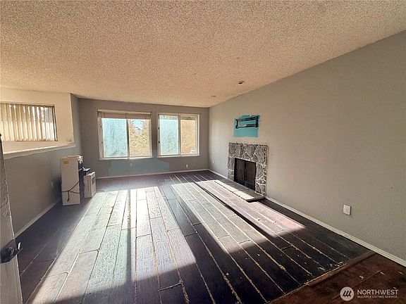 4th image of 16112 68th Avenue Ct E