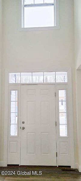 4th image of 16 Appleton Street