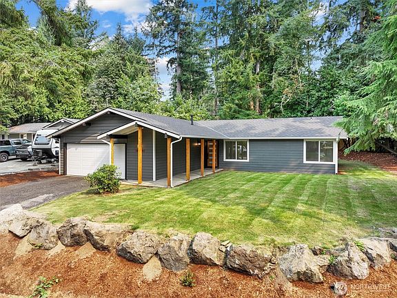4th image of 3022 254th Avenue SE