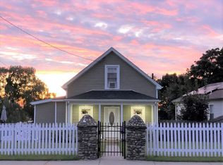 1105 Bay St, Fall River, MA 02724