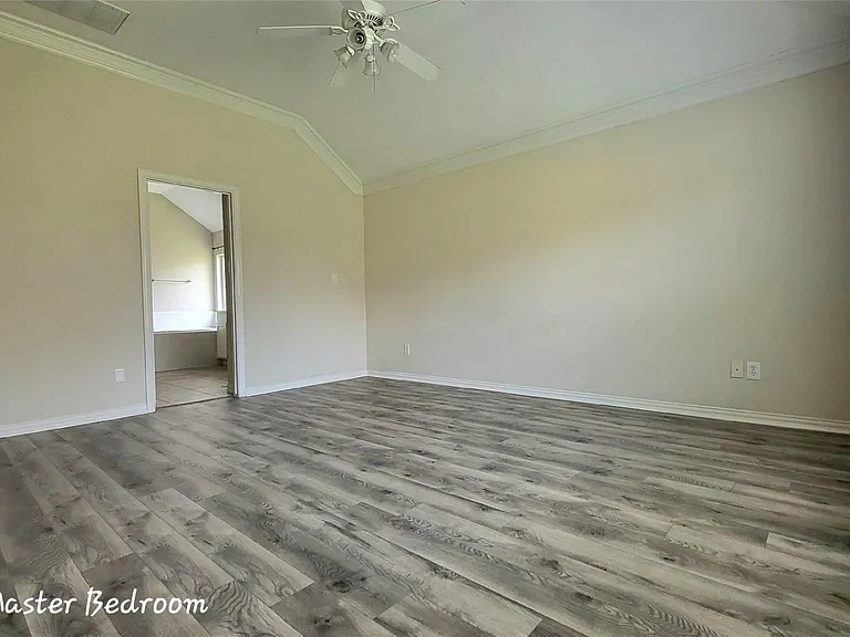 5631 Beaver Pass Ln — Photo 8