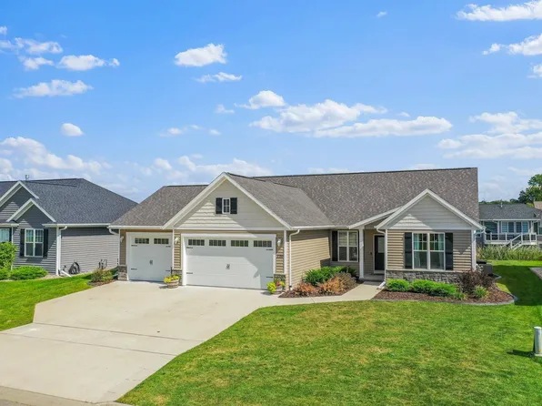 7751 Sunstone Ct, De Pere, WI 54115
