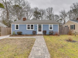 16 Circuit Rd E, West Yarmouth, MA 02673