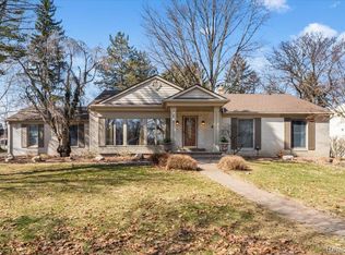 1003 Hemlock Dr, Rochester, MI 48307