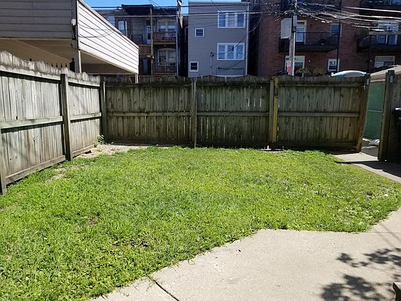 3rd image of 3351 N Kenmore Ave #4