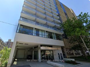 210 Simcoe St #2008, Toronto, ON M5T 0A9