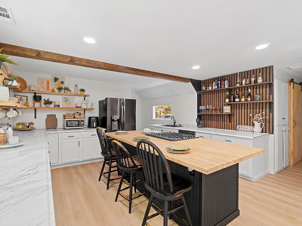 1st image of 4934 Cedar Dr