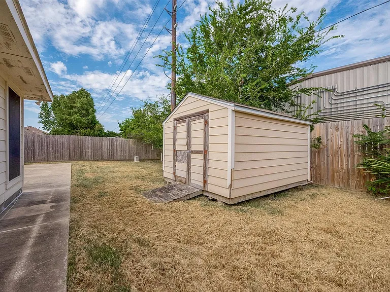 8714 Pleasantbrook Dr — Photo 27