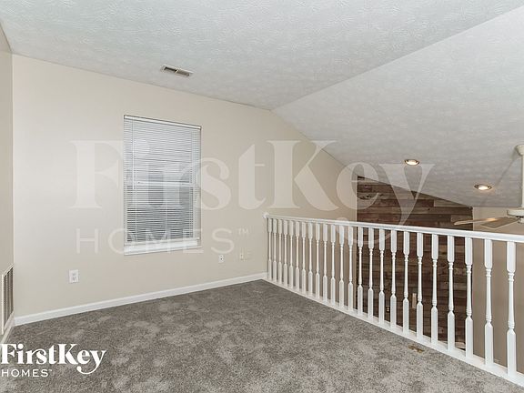 3rd image of 917 Brookwood Dr