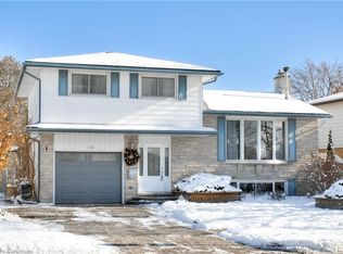 19 Halifax Dr, Kitchener, ON N2B2Y4