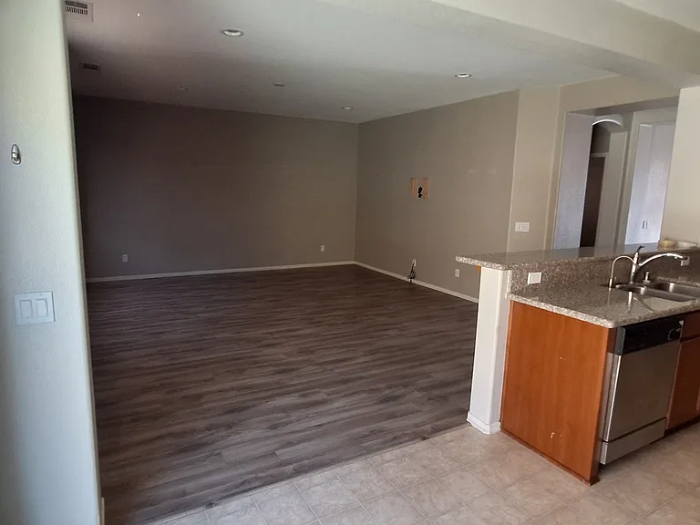 3125 Erica Ave — Photo 13