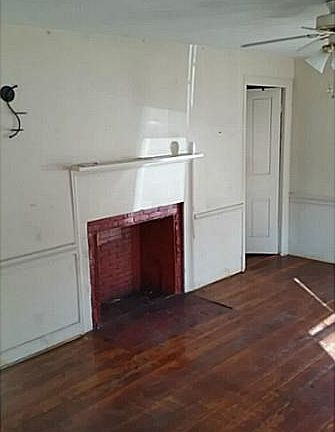 4th image of 68 Roger Williams Ave